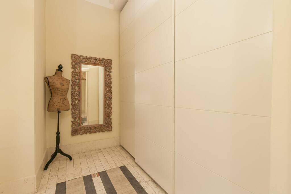 Borgo Pio - Quite And Spacious Apt Rome Bagian luar foto