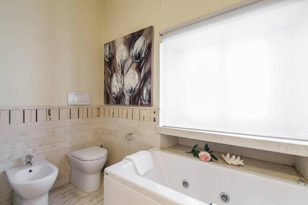 Borgo Pio - Quite And Spacious Apt Rome Bagian luar foto