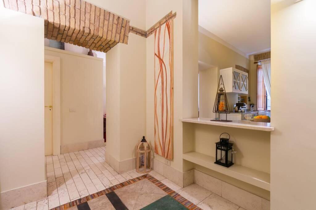 Borgo Pio - Quite And Spacious Apt Rome Bagian luar foto